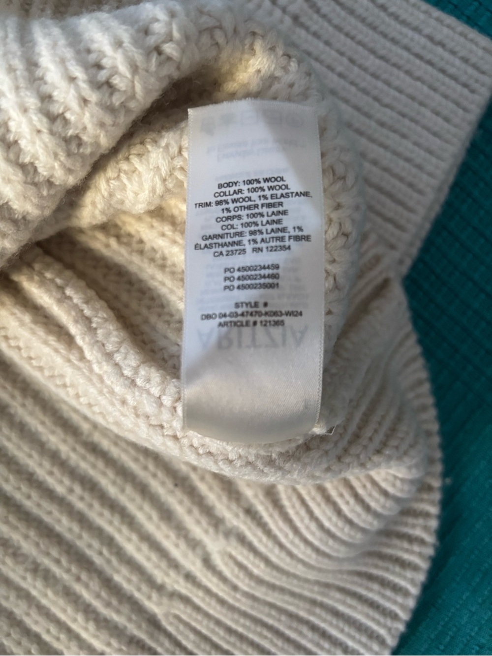 Aritzia - Wilfred Off-the-Shoulder Foldover merino wool Sweater — Cream, LARGE - Picture 13 of 16